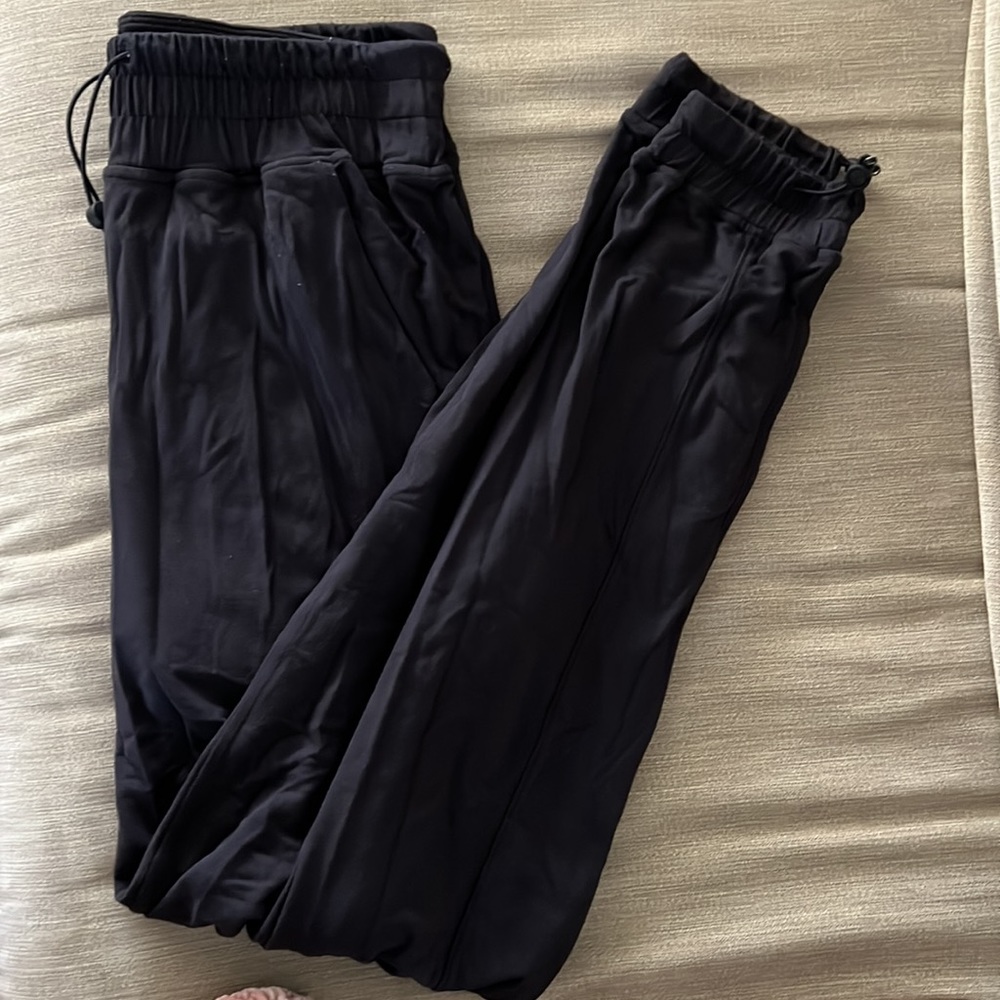 Lululemon joggers